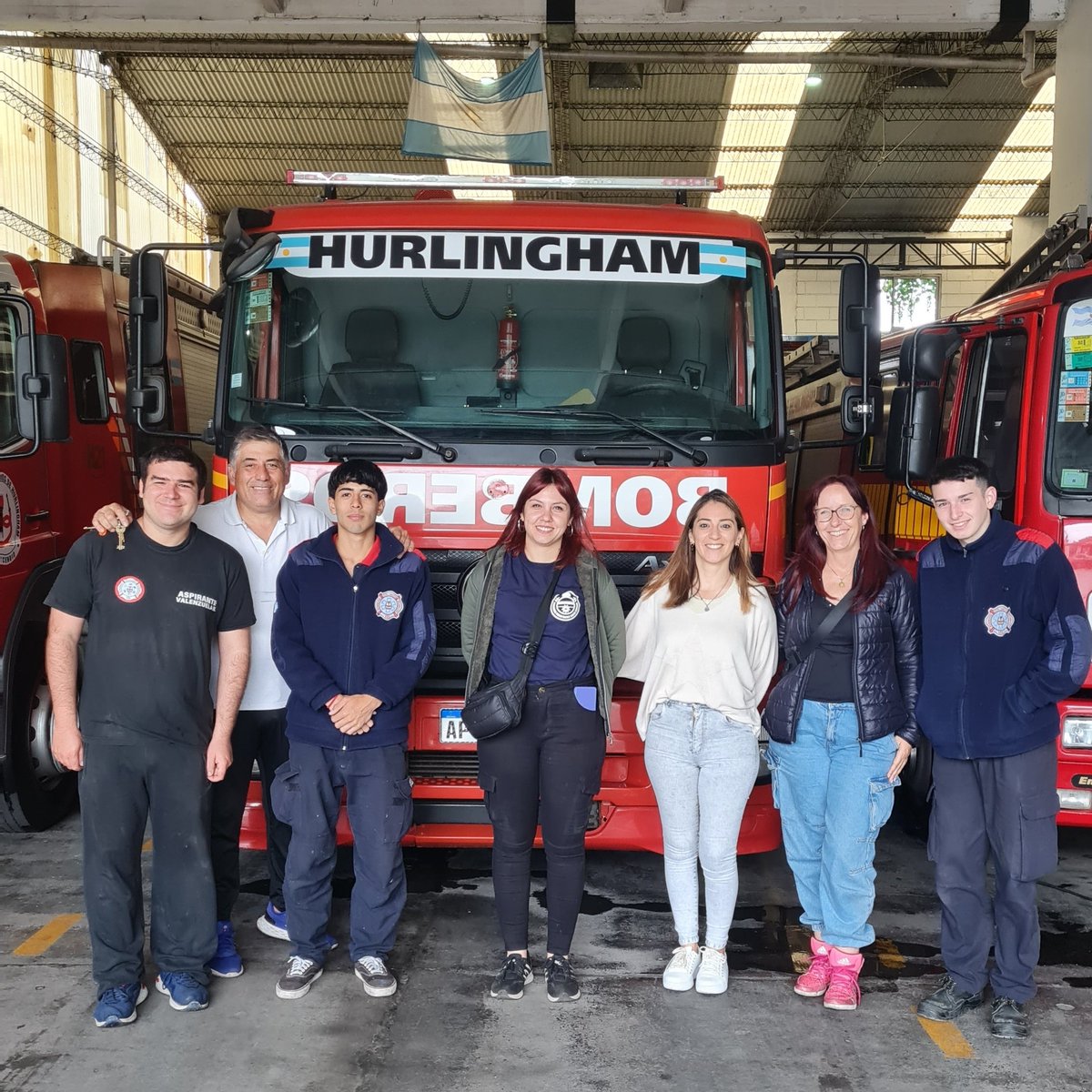 MicaelaNavill's tweet photo. ¡Feliz aniversario N° 53 al Cuerpo Activo de Bomberos Voluntarios de Hurlingham! 👩🏻‍🚒 https://t.co/FREnkDlBHt