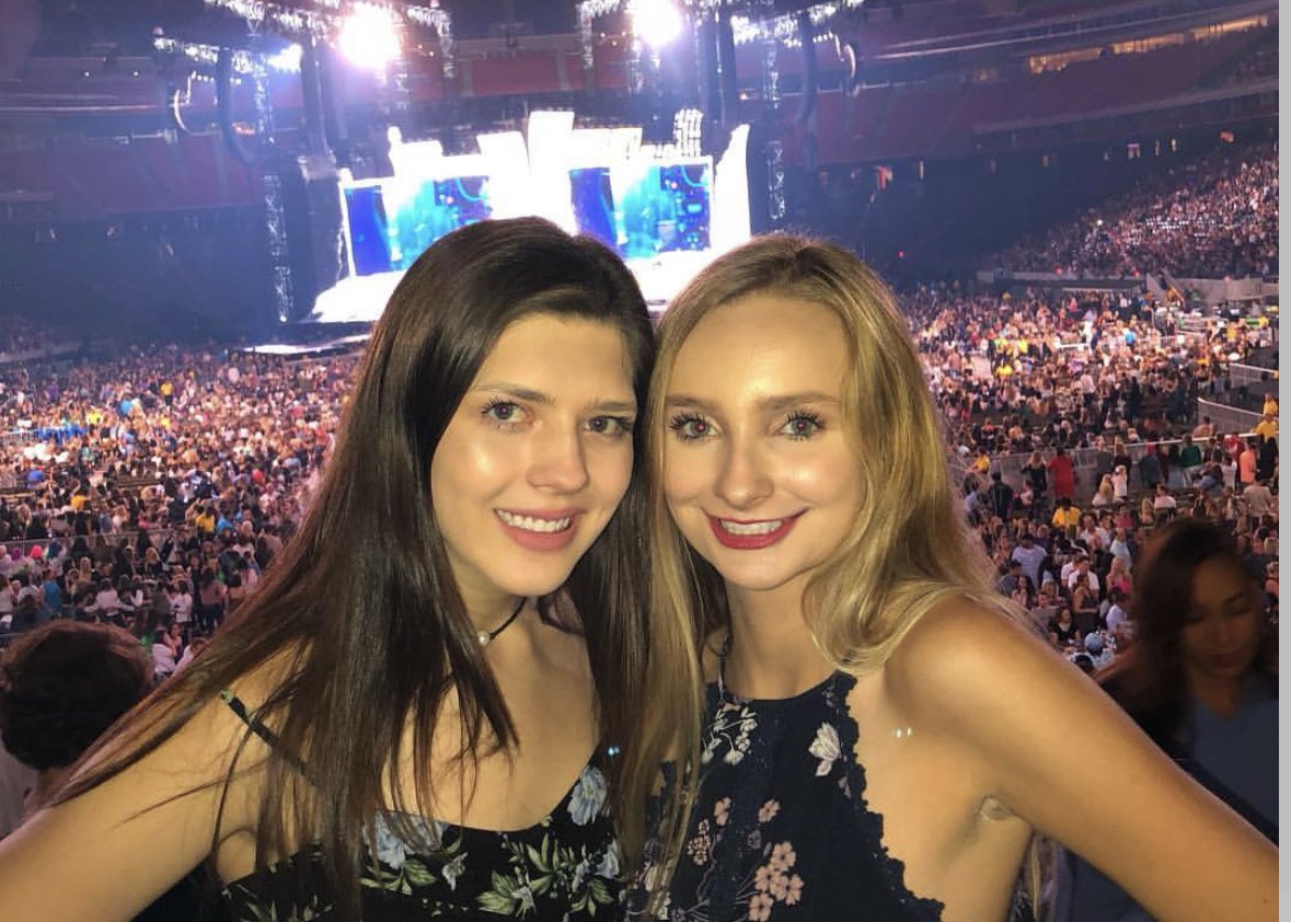 realityswiftiee's tweet image. just thinking about how i got reputation tour tickets for free and now the eras tour would literally cost a limb to go to #tstheerastour