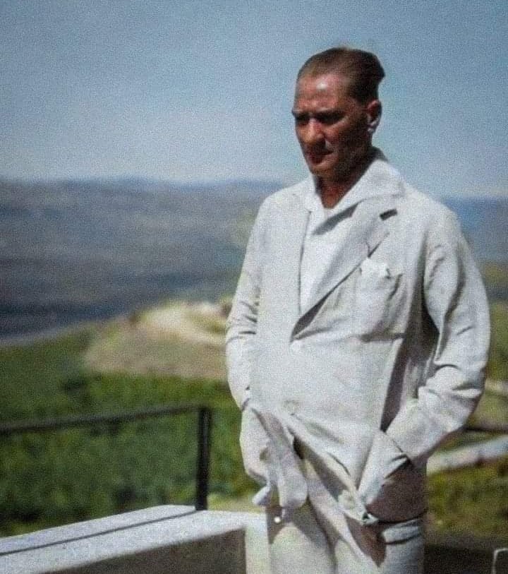 Atatürkçü Hesaplar,

Takipeşelim 📢

Yoruma;

🇹🇷 #ATATÜRK 🇹🇷

Yazalım ✏

Beğenelim ♥

Paylaşalım 🔁

Takiplere lütfen geri dönelim ☑