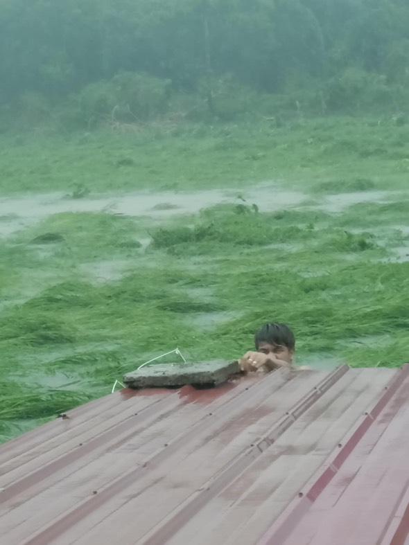 RicsforDonBelle's tweet image. Not Donbelle related but please pray for #Batangas 🙏😭 as of today landslide at Mabini-Bauan Batangas🙏🙏🙏 because of typhoon #KristinePh 

#BatangasNeedsHelp
#KristinePh
#Mabini