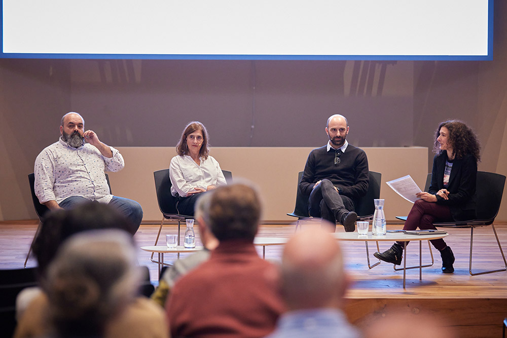 MCP_info (@mcp_info) on Twitter photo Mesa redonda sobre ‘Proyectos de adaptación’ con Xabier Esteban (@Naturklima), Ane Itziar Velasco (<a href="/vg_cea/">CEA Vitoria-Gasteiz</a>) y Marc Carrasco <a href="/marc_bulto/">Marc Carrasco</a> (<a href="/bcn_ajuntament/">Ajuntament de Barcelona</a>). Modera Itziar Almarcegui <a href="/itxi78/">Itziar Almarcegui</a>
(<a href="/LIFE_NAdapta_CC/">LIFE-IP NAdapta-CC</a>). #JornadaSPCC24 Mesa redonda sobre ‘Proyectos de adaptación’ con Xabier Esteban (@Naturklima), Ane Itziar Velasco (<a href="/vg_cea/">CEA Vitoria-Gasteiz</a>) y Marc Carrasco <a href="/marc_bulto/">Marc Carrasco</a> (<a href="/bcn_ajuntament/">Ajuntament de Barcelona</a>). Modera Itziar Almarcegui <a href="/itxi78/">Itziar Almarcegui</a>
(<a href="/LIFE_NAdapta_CC/">LIFE-IP NAdapta-CC</a>). #JornadaSPCC24