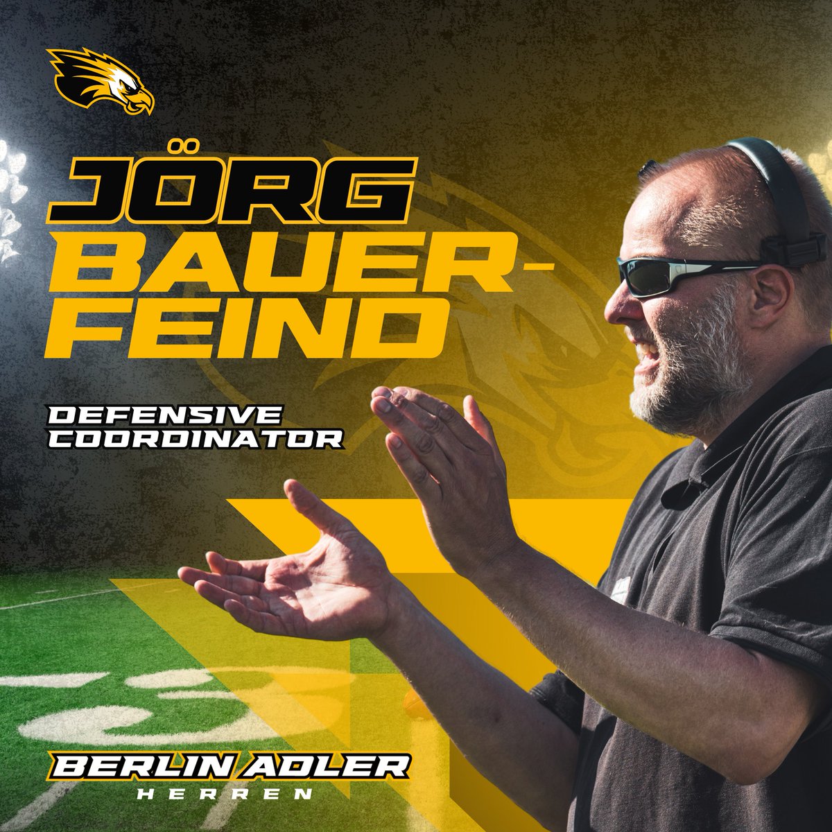 𝗗𝗢𝗣𝗣𝗘𝗟𝗦𝗣𝗜𝗧𝗭𝗘 𝗙Ü𝗥 𝗗𝗜𝗘 𝗛𝗘𝗥𝗥𝗘𝗡𝗠𝗔𝗡𝗡𝗦𝗖𝗛𝗔𝗙𝗧

In der kommenden Saison wird unsere Herrenmannschaft vom Trainer-Duo Ben Rosin und Jörg Bauerfeind geführt. 🏈

Willkommen, Ben! Willkommen, Jörg! 🦅

#berlinadler #berlin #berlinfootball #americanfootball