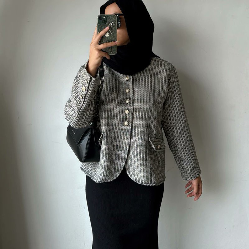 Suri tweed blazer top atasan ngantor kuliah maba s.shopee.co.id/9f38Zw9Swl