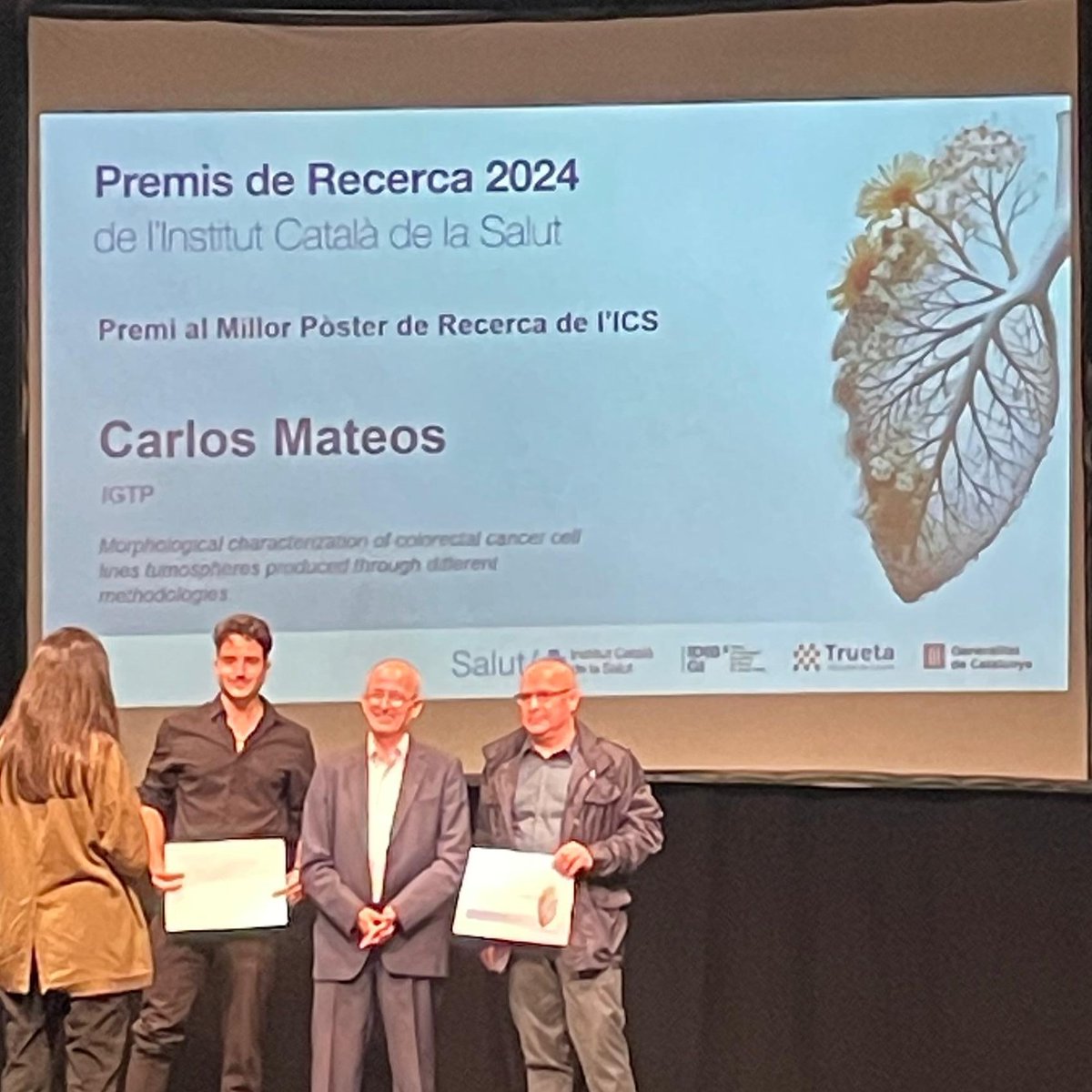 CGE_IGTP's tweet photo. Very proud of our student Carlos Mateos from the IGTP Research Institute @GTRecerca, who has just received the award for the 2024 Best Research Poster from the Institut Català de la Salut @icscat! 🎉👏👏#ResearchExcellence https://t.co/JZS7XNlKS9
