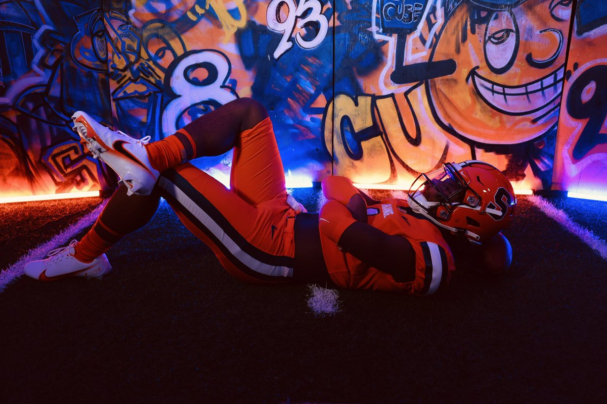 M3williamsjr's tweet image. WASSUP #Cuse🍊!!!!
@CoachNunz 
@FranBrownCuse 
@CoachM_Harris 
@Coach_E_Rob 
@CuseFootball