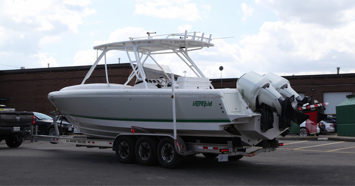 vinylwraptdot's tweet image. Check out our project! We applied custom green decals on a sleek white boat, creating a standout look. ⁠

Ready to transform your ride? 

l8r.it/OWGU

#CustomDecals #BoatTransformation #BrandingCentres
#vinylwrap #toronto #trending #vinyl #decals #lettering