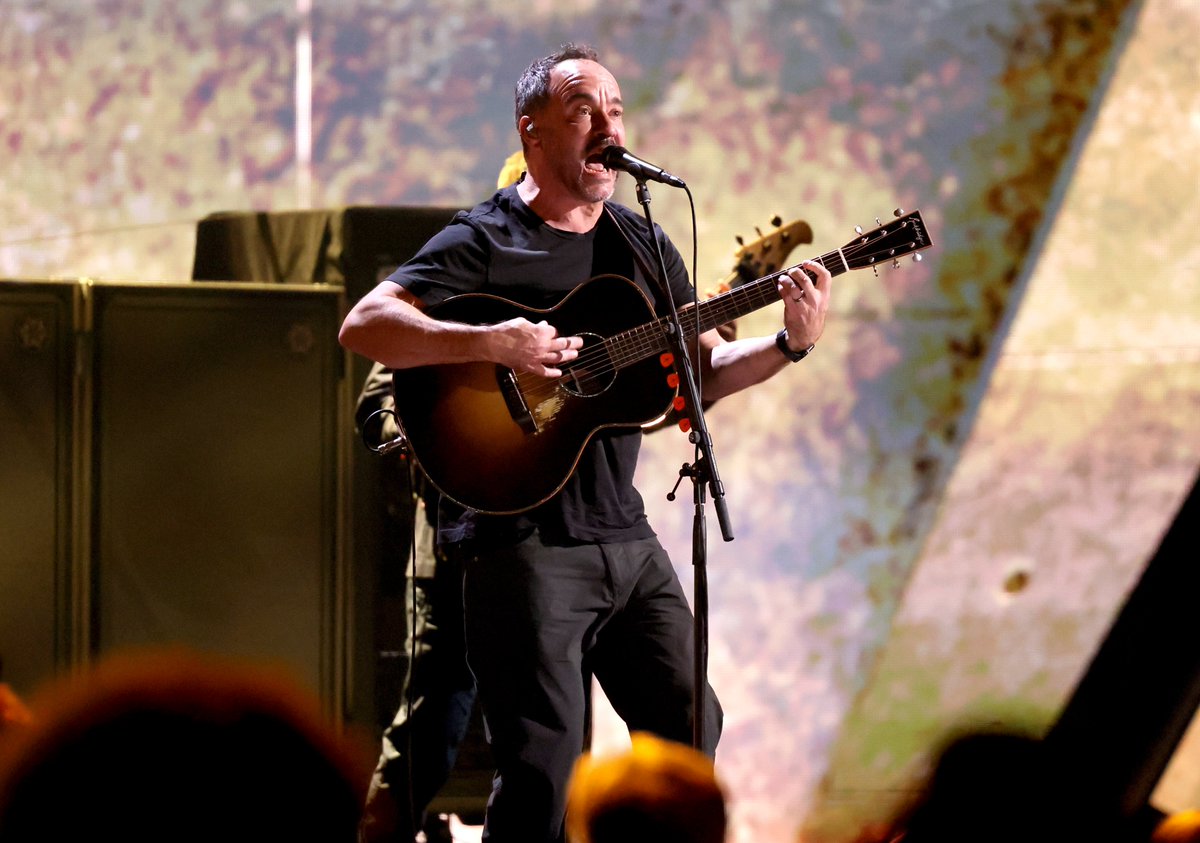 davematthewsbnd's tweet image. Snippets of a historical day for Dave Matthews Band at the Rock &amp;amp; Roll Hall of Fame.

📸 @GettyImages 2024 / @rockhall
