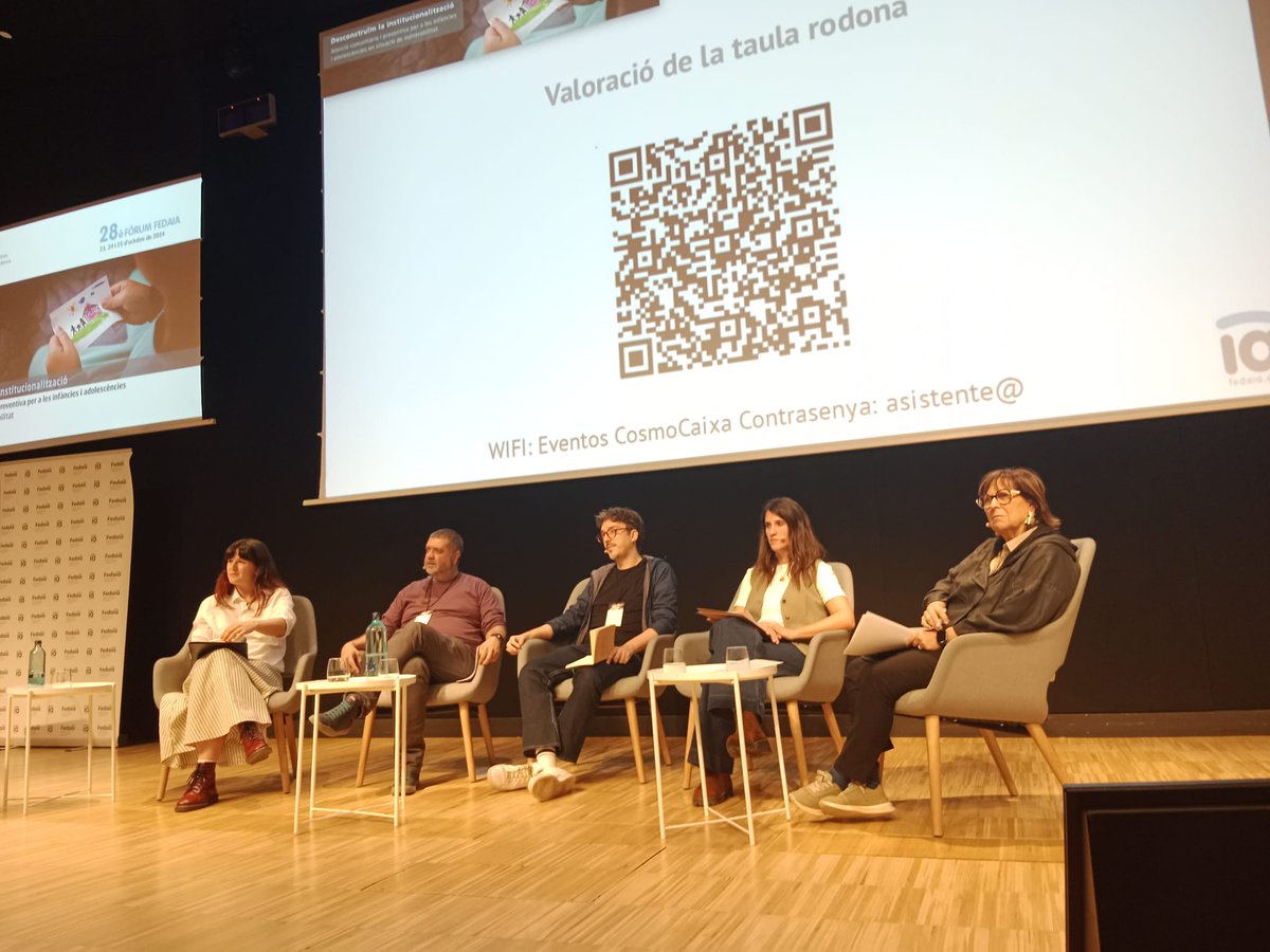 <a href="/FEDAIA/">FEDAIA</a> <a href="/dsocialscat/">Drets Socials i Inclusió</a> <a href="/govern/">Govern de Catalunya</a> @Monica_MBravo <a href="/bcn_ajuntament/">Ajuntament de Barcelona</a> <a href="/Soniafor/">Sonia Fuertes</a> 💬 La #investigadora i #docent de la #FacultatPereTarrés <a href="/TxusMorata1/">txus morata</a> ha participat aquest matí en la #taularodona "#Prevenció de la #institucionalització: #experiències i bones pràctiques” per compartir el programa que estem duent a terme amb #SalesiansSantJordi #SomosVoz. 👇