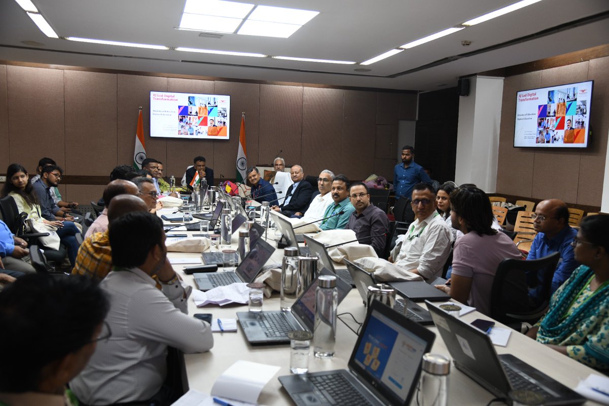Today, as a part of National Learning Week, Department of Higher Education, Shri K Sanjay Murthy, Secretary, DoHE, inaugurated a one-day taining programme on "AI and Emerging Technology" at School of Planning and Architecture (SPA) New Delhi, in collaboration with Wadhwani