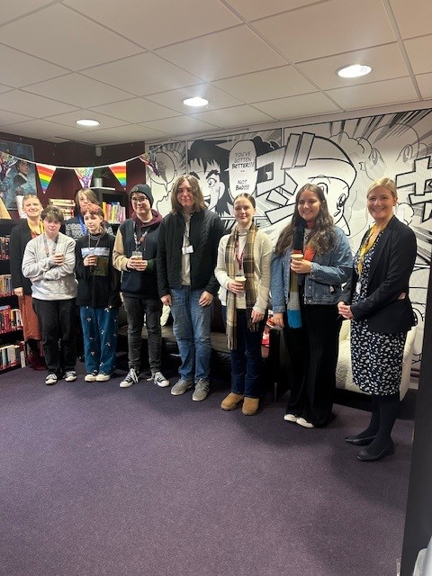 SharnbrookAca's tweet image. Congratulations to our sixth form students with the most achievement points so far this year! Hot chocolate with Mrs Raku &amp;amp; Dr Keating-Roberts
#teamsharnbrook