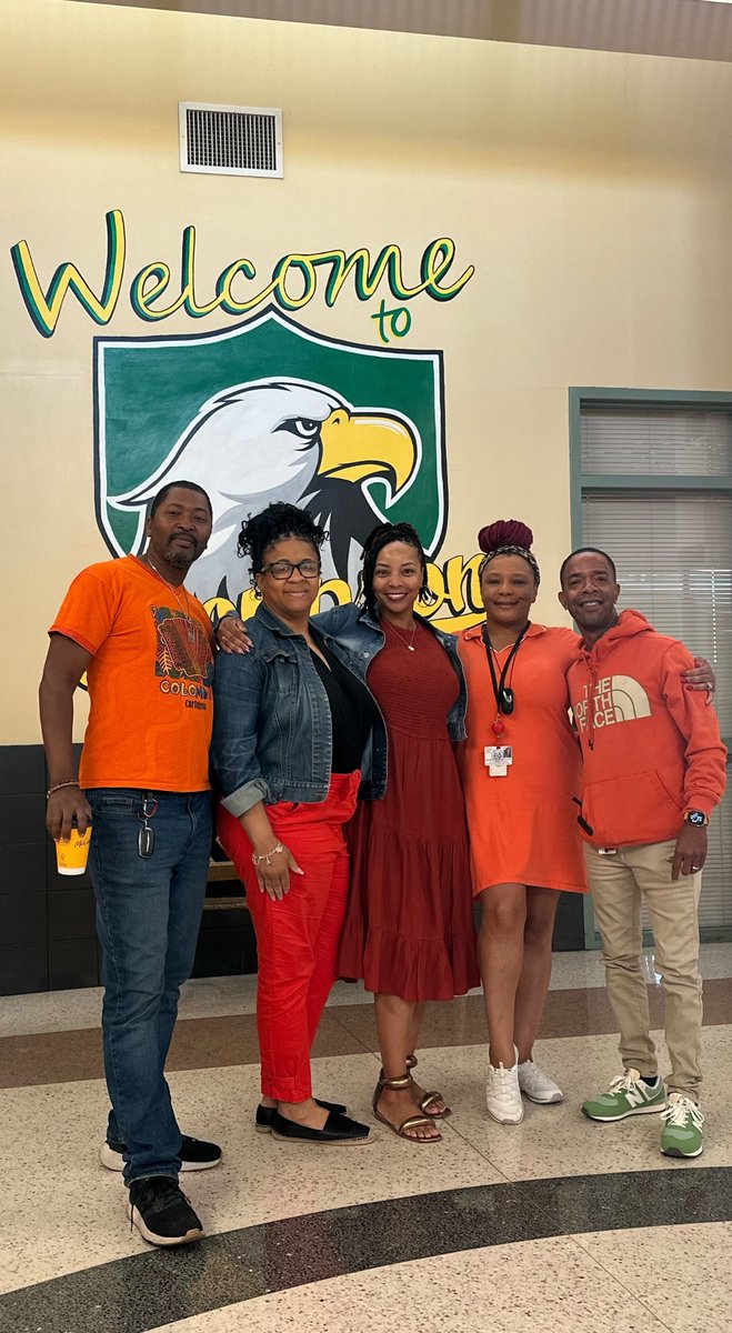 Day 4 of character counts week! Today is Orange day for Fairness! #thompsonelementary <a href="/Thompsonhisd/">Ruby L. Thompson ES</a> <a href="/nwhite4002/">Nastassya White</a> <a href="/SamuelBrazielSr/">Samuelbraziel</a>