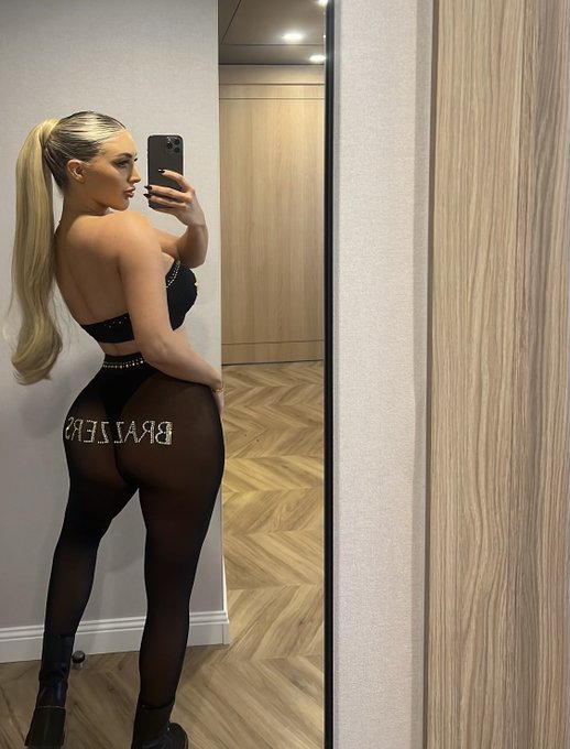 Watch Kayley Gunner's leaked NSFW photo on TwXstars