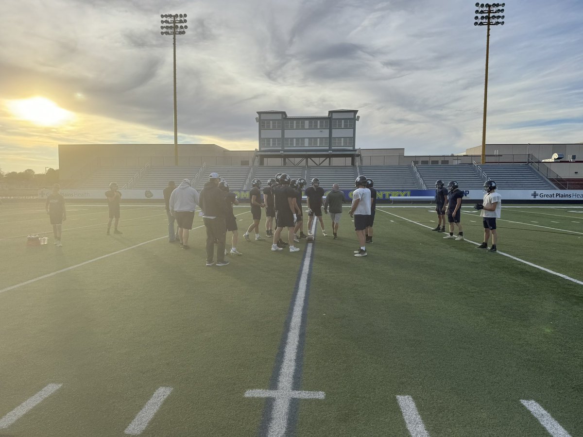 Boyd County Spartans (@boydspartans) on Twitter photo A Huge Thanks to North Platte High School, AD Aaron McCoy and FB Coach Kurt Altig for your extraordinary hospitality to our Spartan FB team! <a href="/nphs_bulldogs/">nphs_bulldogs</a> <a href="/BoydSpartans/">Boyd County Spartans</a> A Huge Thanks to North Platte High School, AD Aaron McCoy and FB Coach Kurt Altig for your extraordinary hospitality to our Spartan FB team! <a href="/nphs_bulldogs/">nphs_bulldogs</a> <a href="/BoydSpartans/">Boyd County Spartans</a>