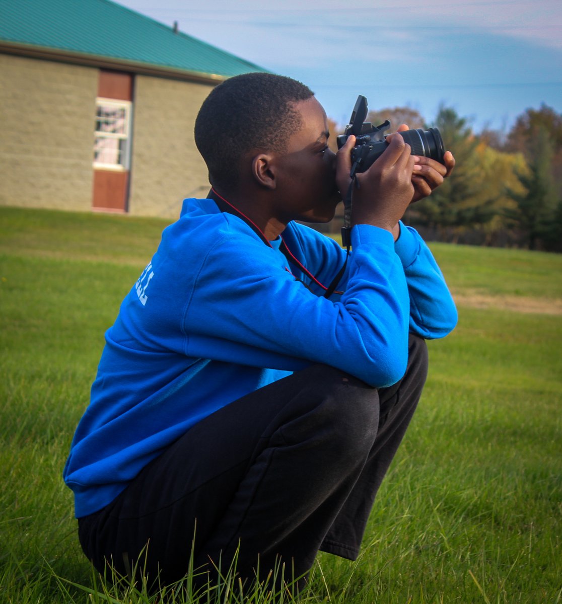 At Robert Land Academy, our Photography Club took advantage of the vibrant fall colours today.

This hands-on experience allowed students to refine their skills while appreciating the beauty of nature
