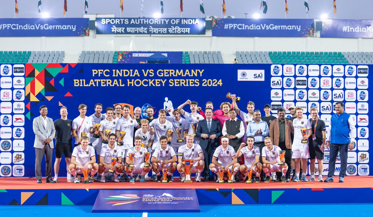 TheHockeyIndia's tweet photo. Snaps from the presentation ceremony of the PFC India vs Germany Bilateral Hockey series.📷
#IndiaKaGame #PFCINDvGER #HockeyIndia #GermanyTourOfIndia
.
.
.
@CMO_Odisha @IndiaSports @Media_SAI
@sports_odisha @limcaglucocharge @cocacola_india @FIH_Hockey https://t.co/cer9zIZ3OM