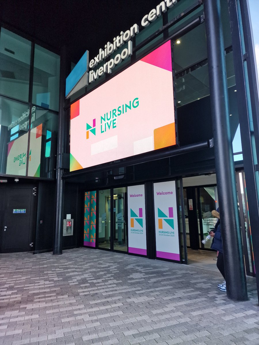 What a vibe at this year's RCNi #NursingLive event in Liverpool! Enjoyed chairing the sessions on personalised medicine/genomics and nutrition respectively for improving cancer outcomes. Great speakers <a href="/2tbueser/">Dr Tootie Bueser💙</a> and <a href="/lucye_ee/">Lucy E Eldridge RD</a>