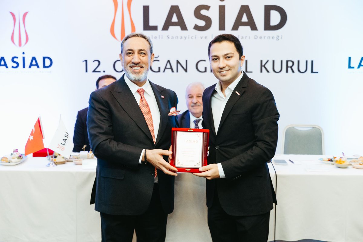 Laleli’ye ve esnafına kattığınız tüm değerler için teşekkürler başkanım. <a href="/GiyasettinEYP/">Gıyasettin EYYÜPKOCA</a> <a href="/Lasiadorg/">LASİAD</a>