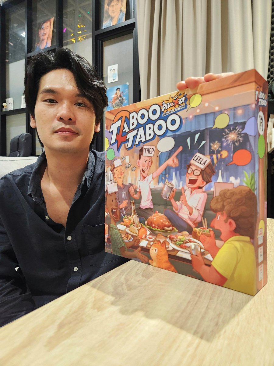 (1) Taboo Taboo บอร์ดเกมคำต้องห้าม English Edition พัฒนามาจนเสร็จแล้ววว เอาไว้ฝึกภาษาได้อย่างยอดเยี่ยมเล่นกันพูดอังกฤษล้วน ไม่ต้องเก่งภาษาใช้แต่ศัพท์ง่ายๆขอแค่กล้าฟังกล้าพูดก็เล่นได้แล้ว thread นี้จะมาเล่าเรื่อง Artwork ของ Taboo Taboo ให้ฟังกัน (ต่อ)