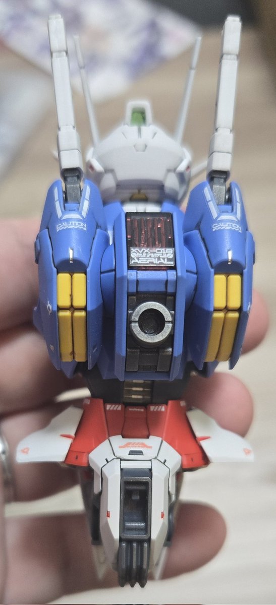 #フルメカニクス
#ガンダムエアリアル
今日はバックパックと腰部を作成。
少しずつ進めております。