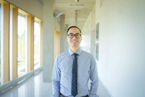 #UWaterloo researchers have developed a game-changing nanomedicine technology that delivers a full course of antibiotics in a single, tiny dose—releasing just the right amount of medication when and where it’s needed.

More: bit.ly/3YyHQtE | #UWaterlooNews