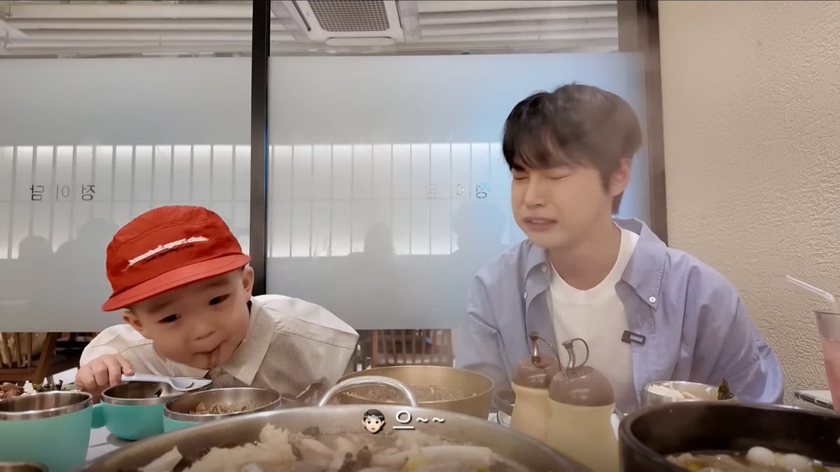 .              3 ขวบ                            28 ขวบ