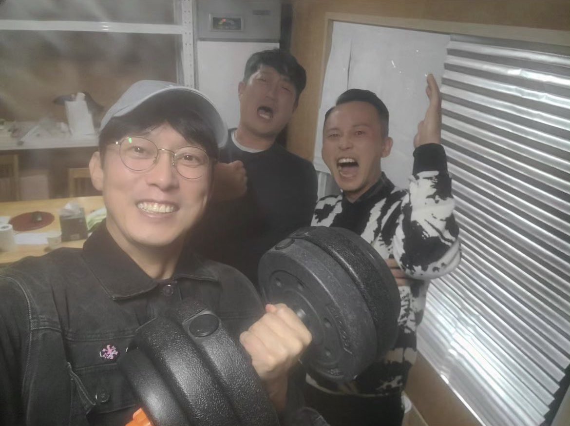 해피보여서 진짜 이뻐 분위기도 짱