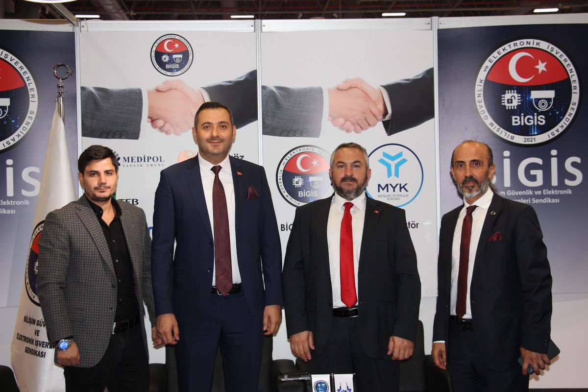 tisko_org_tr's tweet photo. Konfederasyonumuza bağlı Bilişim, Güvenlik ve Elektronik İşverenleri Sendikası (BİGİS)’in #isaf2024 Fuarı’ndaki standını yönetim kurulu üyelerimiz ile ziyaret ettik. 

#TİSKO #BİGİS #isaf https://t.co/l6Du9KfB7w