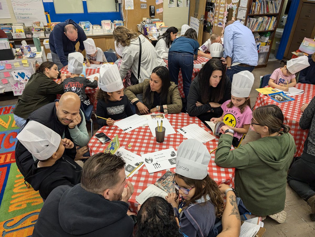 mpbaiocco's tweet photo. Thank you to all our amazing parents who came out for our @CCSDBardonia "book tasting" event today! Our students had a blast exploring new titles and sharing their favorite reads. @ccsdschools #ClarkstownCommitment #WeAreBardonia #parentinvolvement #readingevent 📚 https://t.co/PqoqZW6sEC