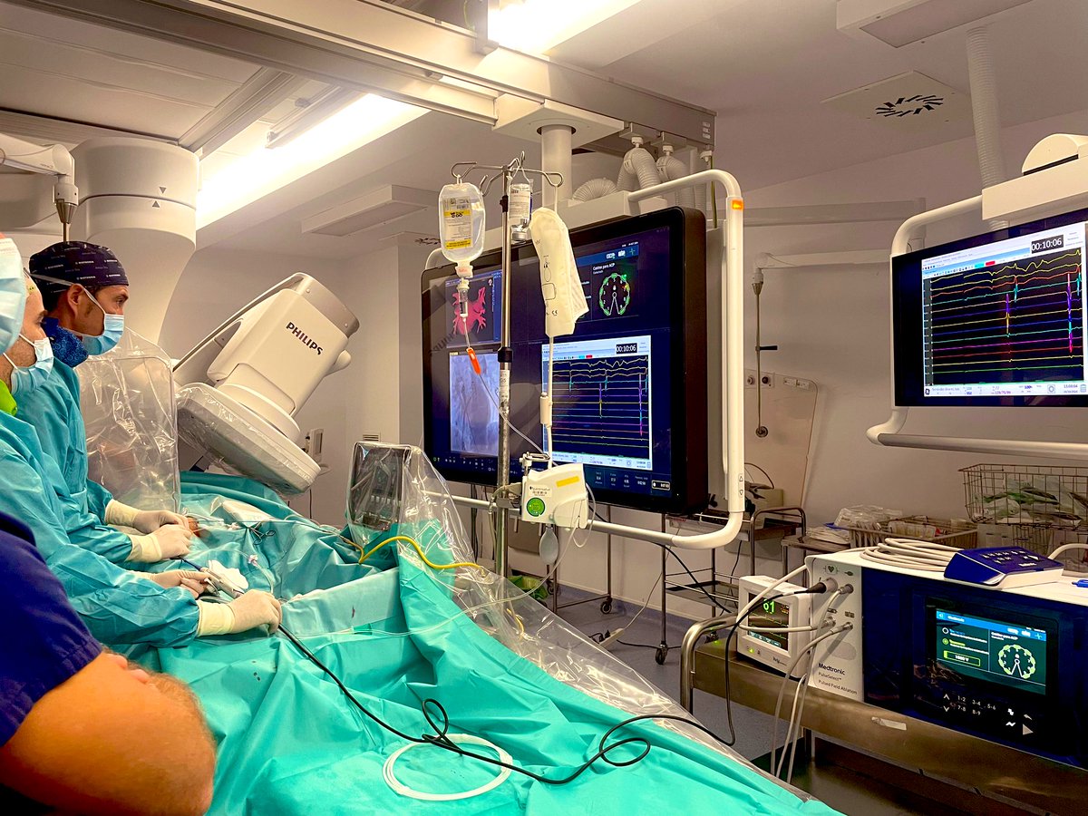 Juan Benezet (@juanbenezet) on Twitter photo Dos tecnologías altamente eficaces para control de ritmo en nuestros pacientes con FA!
Single shot!
⚡️campo pulsado ❄️ crioablacion
💫Fast&Furious&Effective💫
<a href="/Hospital_LaLuz/">Hospital La Luz</a> <a href="/UICARdiologia/">Unidad Integral de Cardiología - UICAR</a> <a href="/ritmo_SEC/">Asociación del Ritmo Cardiaco</a> <a href="/secardiologia/">Soc Esp Cardiología</a> <a href="/SIAC_cardio/">SIAC</a> <a href="/MedtronicES/">Medtronic España</a> <a href="/escardio/">European Society of Cardiology</a> Dos tecnologías altamente eficaces para control de ritmo en nuestros pacientes con FA!
Single shot!
⚡️campo pulsado ❄️ crioablacion
💫Fast&Furious&Effective💫
<a href="/Hospital_LaLuz/">Hospital La Luz</a> <a href="/UICARdiologia/">Unidad Integral de Cardiología - UICAR</a> <a href="/ritmo_SEC/">Asociación del Ritmo Cardiaco</a> <a href="/secardiologia/">Soc Esp Cardiología</a> <a href="/SIAC_cardio/">SIAC</a> <a href="/MedtronicES/">Medtronic España</a> <a href="/escardio/">European Society of Cardiology</a>