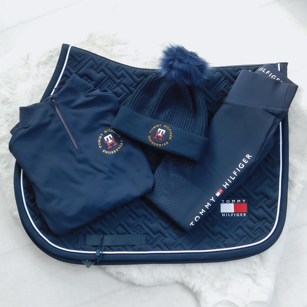 Burgundy or navy equestrian style?

Two stunning looks perfect for the seasons ahead with NEW-IN Tommy Hilfiger, the only question is burgundy or navy?

Discover NEW Tommy in store and online 👉 equiport.co.uk/collections/to…

#Equestrian #EquestrianStyle