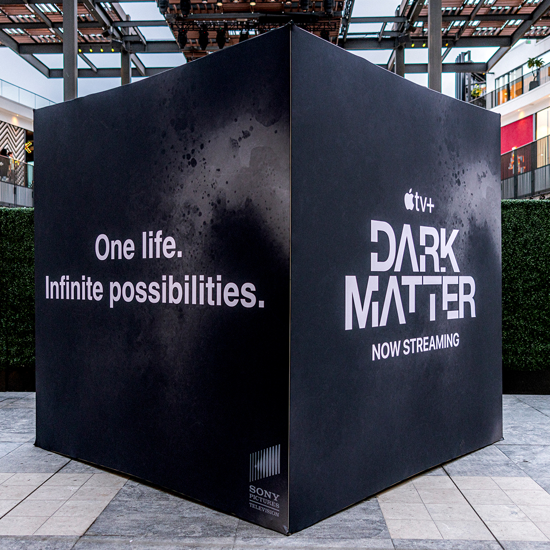 HavasFormula's tweet image. To create intrigue for Sony’s new series, Dark Matter, Havas Street created an immersive experience to bring the show’s most significant iconography to life. The 4D immersive three-day experience held at Westfield Century City mimicked the multi-verse exploration of the show!