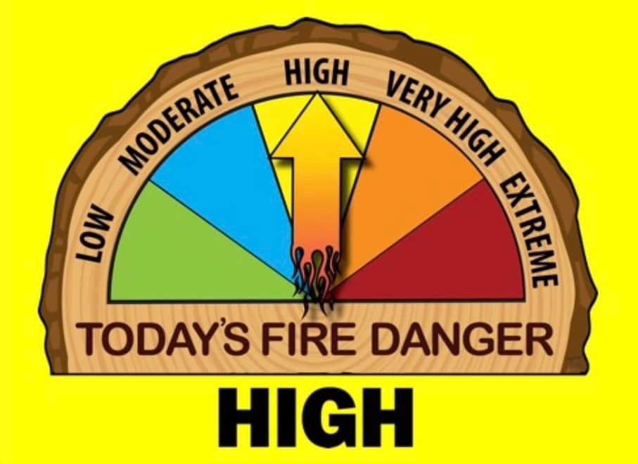 RockinghamAlert's tweet photo. NH *FIRE WEATHER DANGER* The Statewide predicted fire danger for today is a Class 3 (HIGH), caution with open flames - 10/24 #NHWX #NHForestry #NHFireDanger #Rockingham #NHSafe #NHReady https://t.co/uBEMSpUJxW