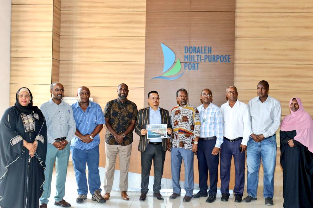 DORALEH MULTI PURPOSE PORT SAS (@doralehs) on Twitter photo The CEO of PDSA/DMP, Mr Djama Ibrahim Darar has honored today MTS General Manager, Mr Mustapha Geleto Jano a certificate showing his outsdanting professionalism and remarquable cooperation.
<a href="/DoralehS/">DORALEH MULTI PURPOSE PORT SAS</a> <a href="/djama_darar/">Djama IBRAHIM DARAR</a> <a href="/IDouhour/">Idris Douhour</a>
<a href="/Ahmedaouled1Ali/">Ali Ahmed Aouled</a> The CEO of PDSA/DMP, Mr Djama Ibrahim Darar has honored today MTS General Manager, Mr Mustapha Geleto Jano a certificate showing his outsdanting professionalism and remarquable cooperation.
<a href="/DoralehS/">DORALEH MULTI PURPOSE PORT SAS</a> <a href="/djama_darar/">Djama IBRAHIM DARAR</a> <a href="/IDouhour/">Idris Douhour</a>
<a href="/Ahmedaouled1Ali/">Ali Ahmed Aouled</a>