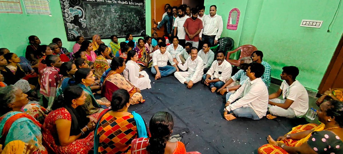 HUDDeptOdisha's tweet photo. Team Urban #Odisha is fully prepared to tackle #CycloneDANA. With 24x7 control rooms, ongoing evacuations, and essential provisions like food and water, all preparations are in place. 1/2
#CycloneDanaUpdates https://t.co/RIDEfBzIIy
