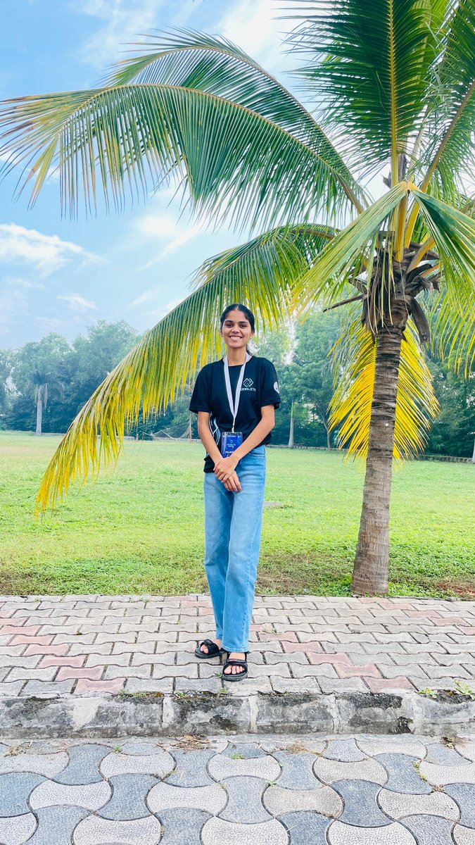 PujaJorwar's tweet image. 🚀Happy to have witnessed and the part of the incredible energy at the national #CodeLite Hackathon as a Volunteer! 
#hackthon