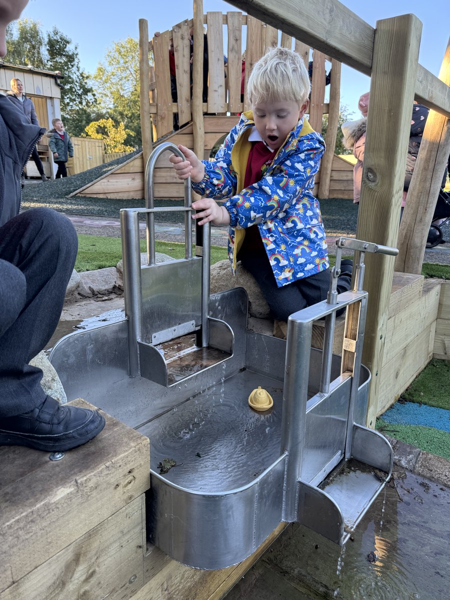 Just LOOK at that face! 😀😀😀

Water Tower + Weir Gates + Waterfall = Absolute Joy! 

This was taken just last week after our recent transformation of the outdoor Early Years Area at Norton Infants. 

#earlyyears #waterplay #water #joy