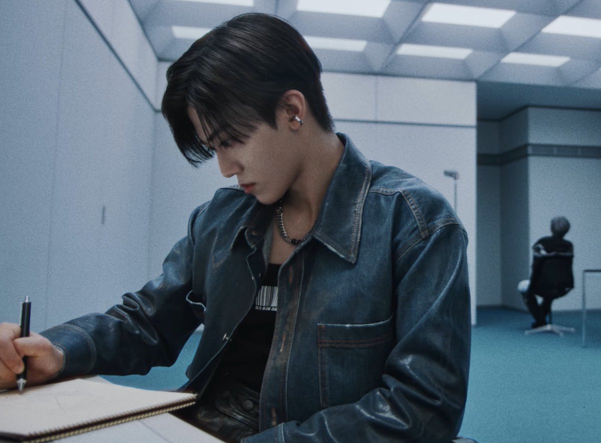 พี่แจมิน ต่างหู ㅜㅜㅜㅜㅜㅜㅜㅜ