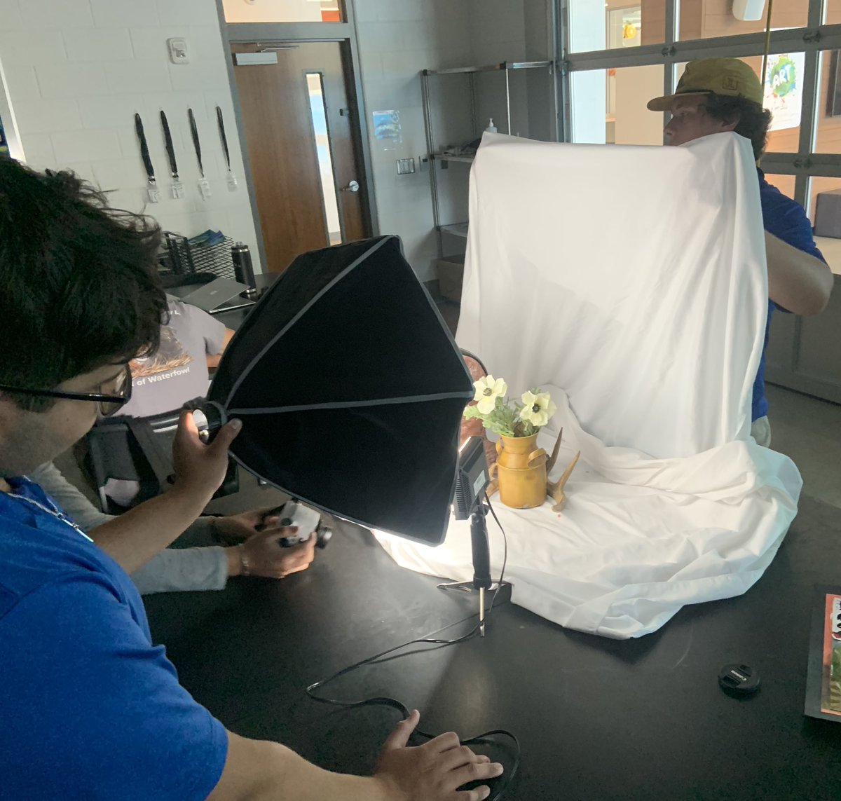 We’ve been crushing this lighting and movement unit! Students are using various sources of light and shooting in manual mode to capture different types of movement within their frame. Students have shown amazing creativity! <a href="/AHISD/">Alamo Heights ISD</a> <a href="/AHHSmules/">AHHS Mules</a> <a href="/AHISDFineArts/">Alamo Heights ISD Fine Arts</a>