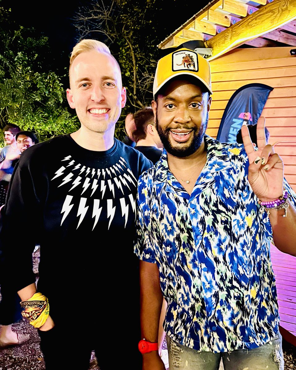 Last night’s #Survivor was a great one to watch with a crowd! 100% recommend any Brice &amp; Wen event coming to a city near you! You never know what friends they’ll bring 👀