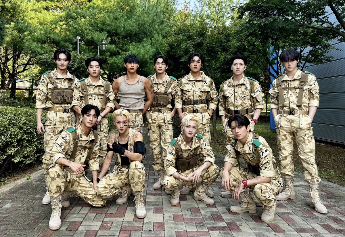 [📸]

241024 Mnet
<로드 투 킹덤 : ACE OF ACE>
더크루원 #Sherlock 무대 완료❤‍🩹

#더크루원 #TheCrewOne 
#ATBO #JUSTB 
#로드투킹덤 #ROADTOKINGDOM