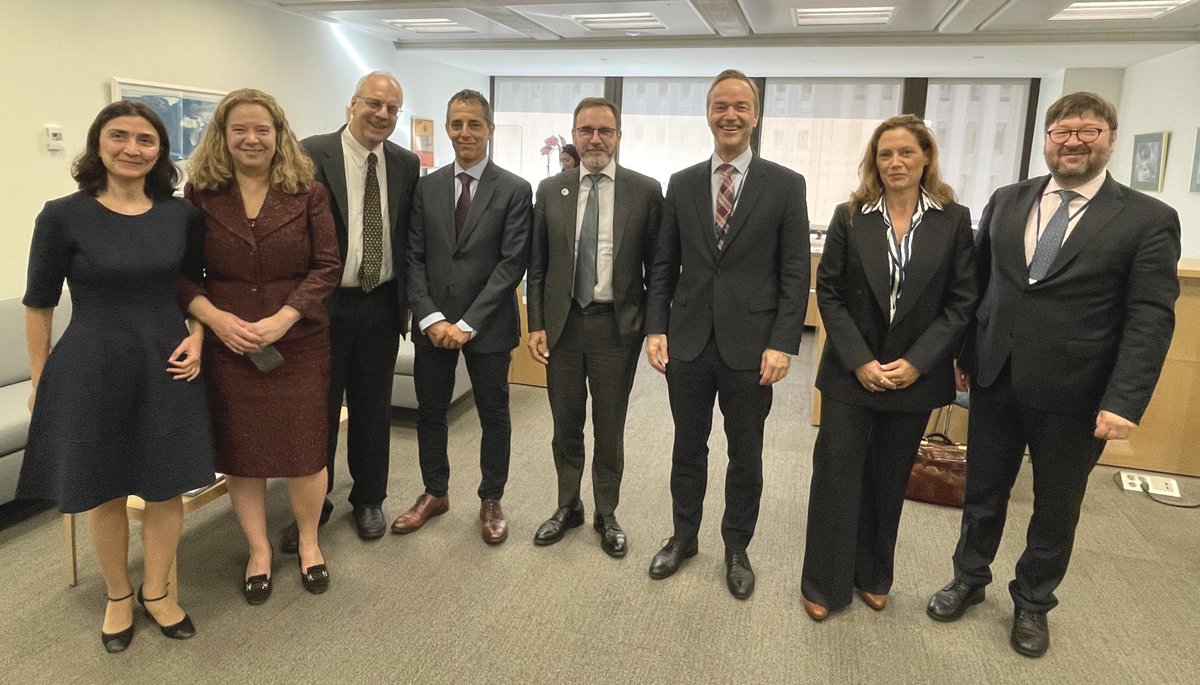 ESM (@esm_press) on Twitter photo Good meeting with <a href="/pogourinchas/">Pierre-Olivier Gourinchas</a>, IMF's Economic Counsellor and Director of Research and his team, to discuss key takeaways of the World Economic Outlook.
#ESMeuro #IMFmeetings <a href="/r_strauch/">Rolf Strauch</a> Good meeting with <a href="/pogourinchas/">Pierre-Olivier Gourinchas</a>, IMF's Economic Counsellor and Director of Research and his team, to discuss key takeaways of the World Economic Outlook.
#ESMeuro #IMFmeetings <a href="/r_strauch/">Rolf Strauch</a>