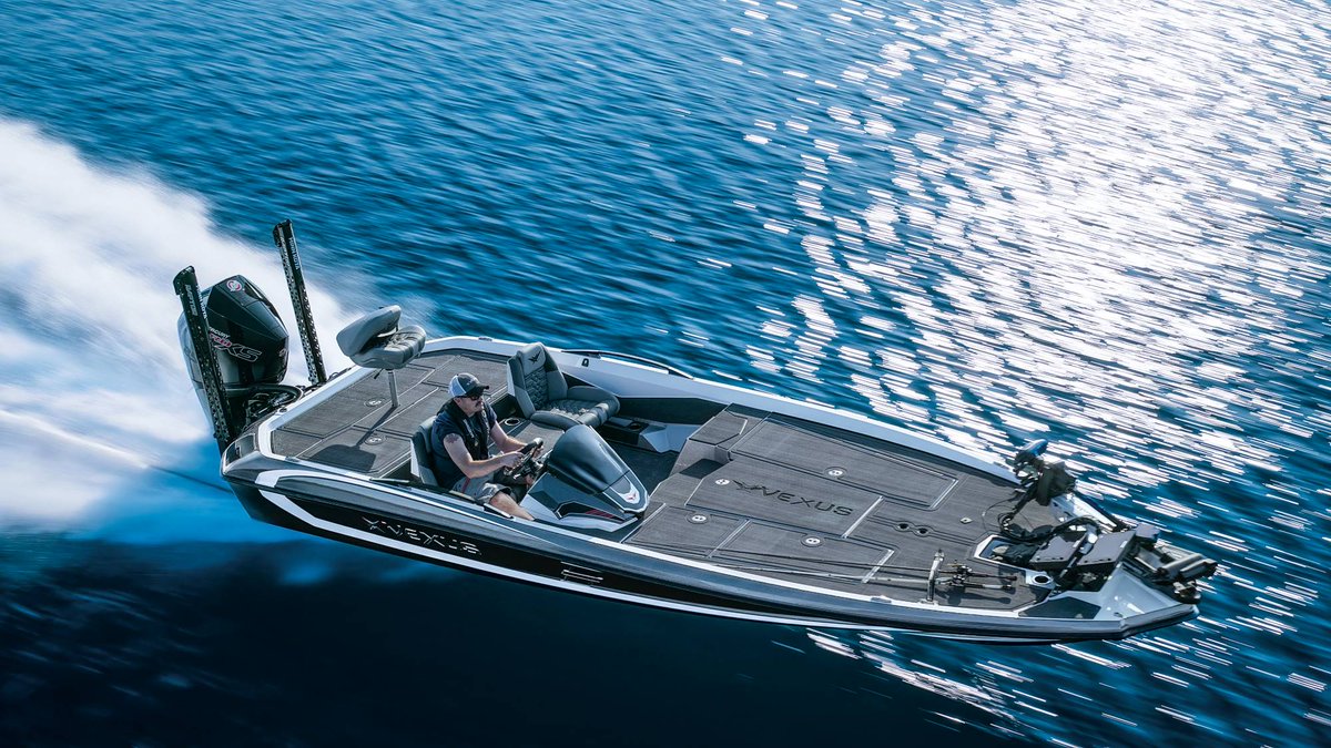 From on-pad to on-the-pedal, the new Vexus® VXs21 is engineered to impress! Visit vexusboats.com/model/vxs21/ov… to learn more and check one out at your local Vexus® dealer! #VexusBoats #JoinTheRevolution