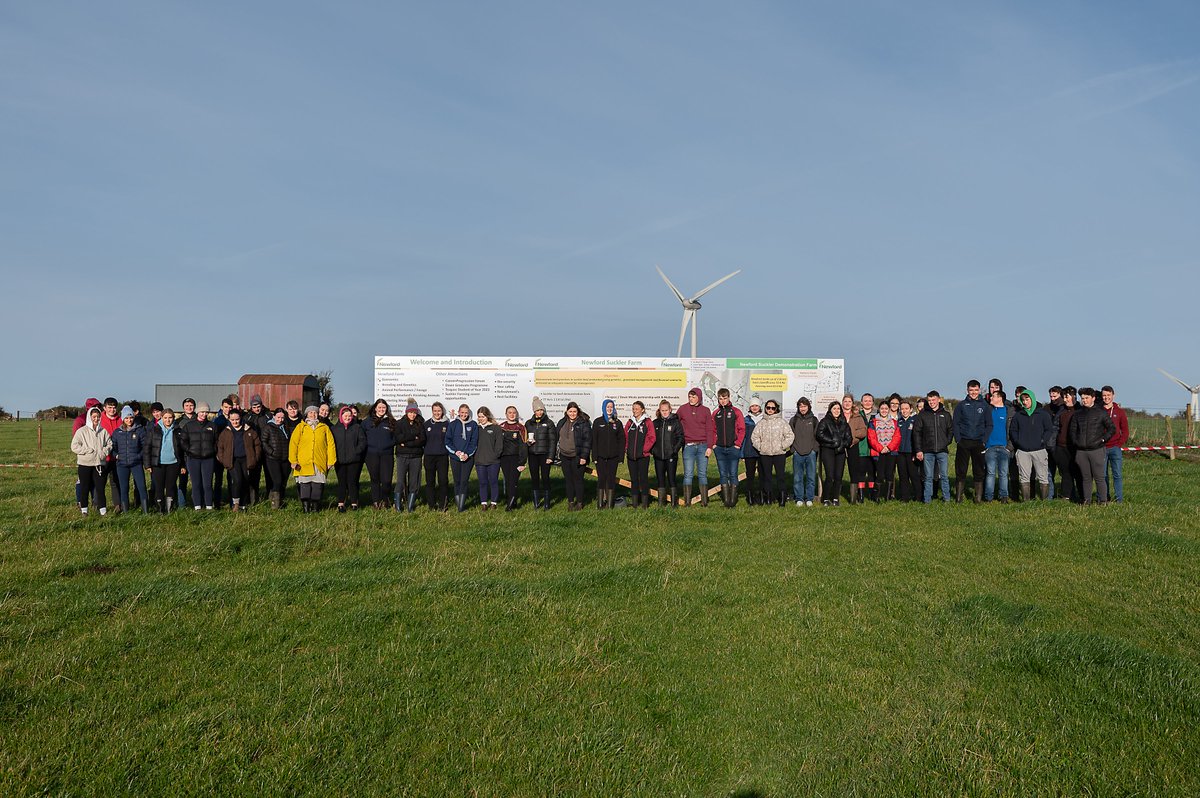 DawnDemoFarms's tweet photo. It was great to welcome 170+ students from across Ireland to Co. Roscommon yesterday for a Student Open Day at Newford Demonstration Farm 🐮
Topics discussed on the day included -
Farm Objectives, Breeding Performance, Grassland Management, followed by a Live Forum &amp; much more☑️ https://t.co/NPNYymodr9