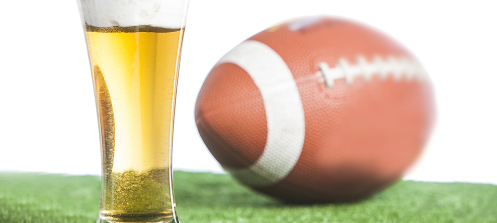 JugHandleInn's tweet photo. A reminder that game days ROCK at the Jug. We have ALL the games, plus Game Day specials galore. No better place for football season than right here! https://t.co/EPPv2pqPjg