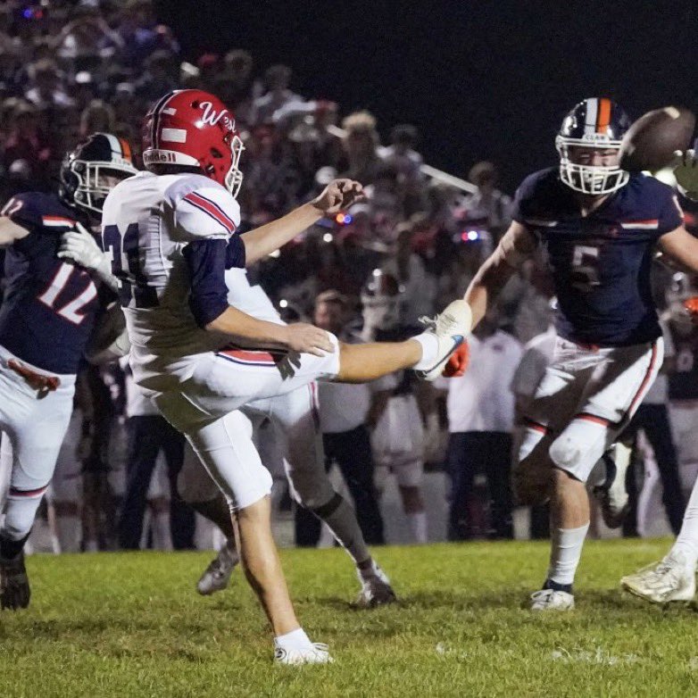 West Aurora Football (@wablackhawkfb) on Twitter photo 🚨RECRUITING UPDATE🚨
25’ P/K <a href="/CarterVelez31/">Carter Velez</a> is set to visit <a href="/USFSaintsFB/">Fighting Saints Football</a> this weekend for a game day visit!
#DBD
#WAFBRecruiting 🚨RECRUITING UPDATE🚨
25’ P/K <a href="/CarterVelez31/">Carter Velez</a> is set to visit <a href="/USFSaintsFB/">Fighting Saints Football</a> this weekend for a game day visit!
#DBD
#WAFBRecruiting