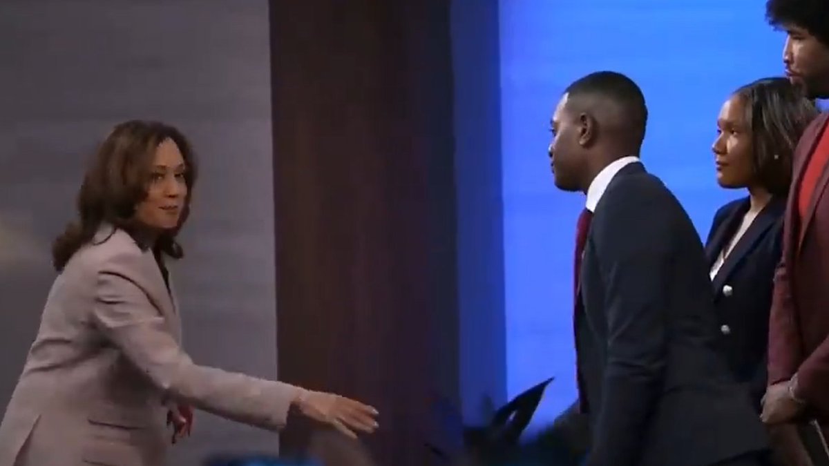 Tingamabobz's tweet image. #Skamala