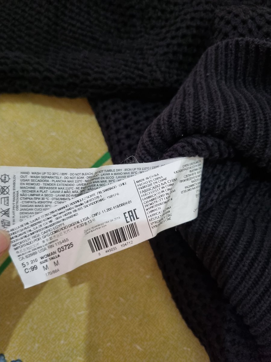 pratamamam's tweet image. #wts #preloved #prelovedsweater

Jual sweater wanita crewneck rajut/knit 
Brand MANGO
Warna hitam 
Size M
📍COD Malang
79k aja, bisa oren

DM for more info yaa
#zonauang #zonajajan