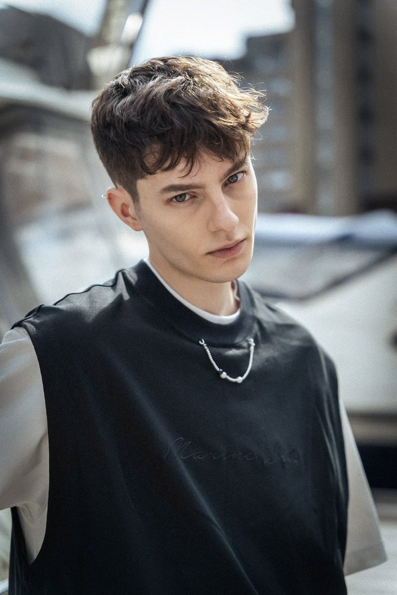 Here’s a fashion project from the archive for Trendiano 📸🚤 Spent the day on a boat for this one, I was tempted to undock it and sail away, never to return…