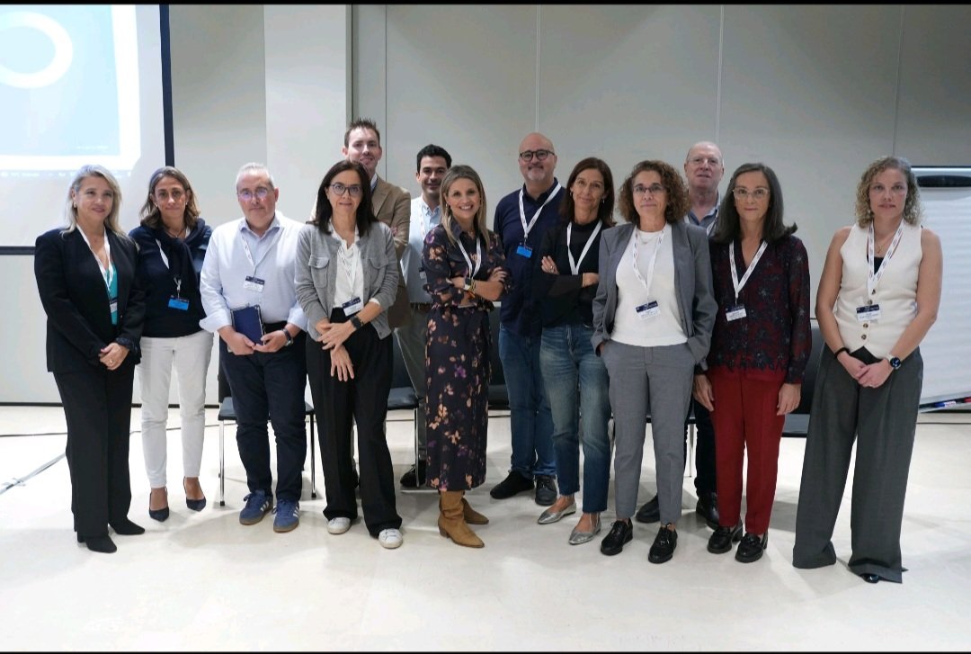 XXXI Jornadas Nacionales de Innovación y Salud en Andalucía: TALLER 5 - “Programa SIGenES”. Estamos viviendo la "Revolución Industrial" de la genómica. Es el momento de dejar el trabajo artesanal y pasar a la automatización de procesos. 

#SEIS
#JISA24