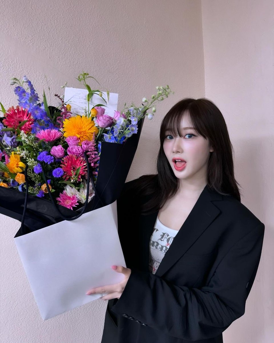 @atGoldenHourz To ATEEZ sunbaenim and ATINY, happy 6th anniversary!Your dedication and talent have inspired so many, I hope you stay healthy and strong as you continue to inspire the world with your music. wishing you more amazing stages and success ahead! Keep shining!